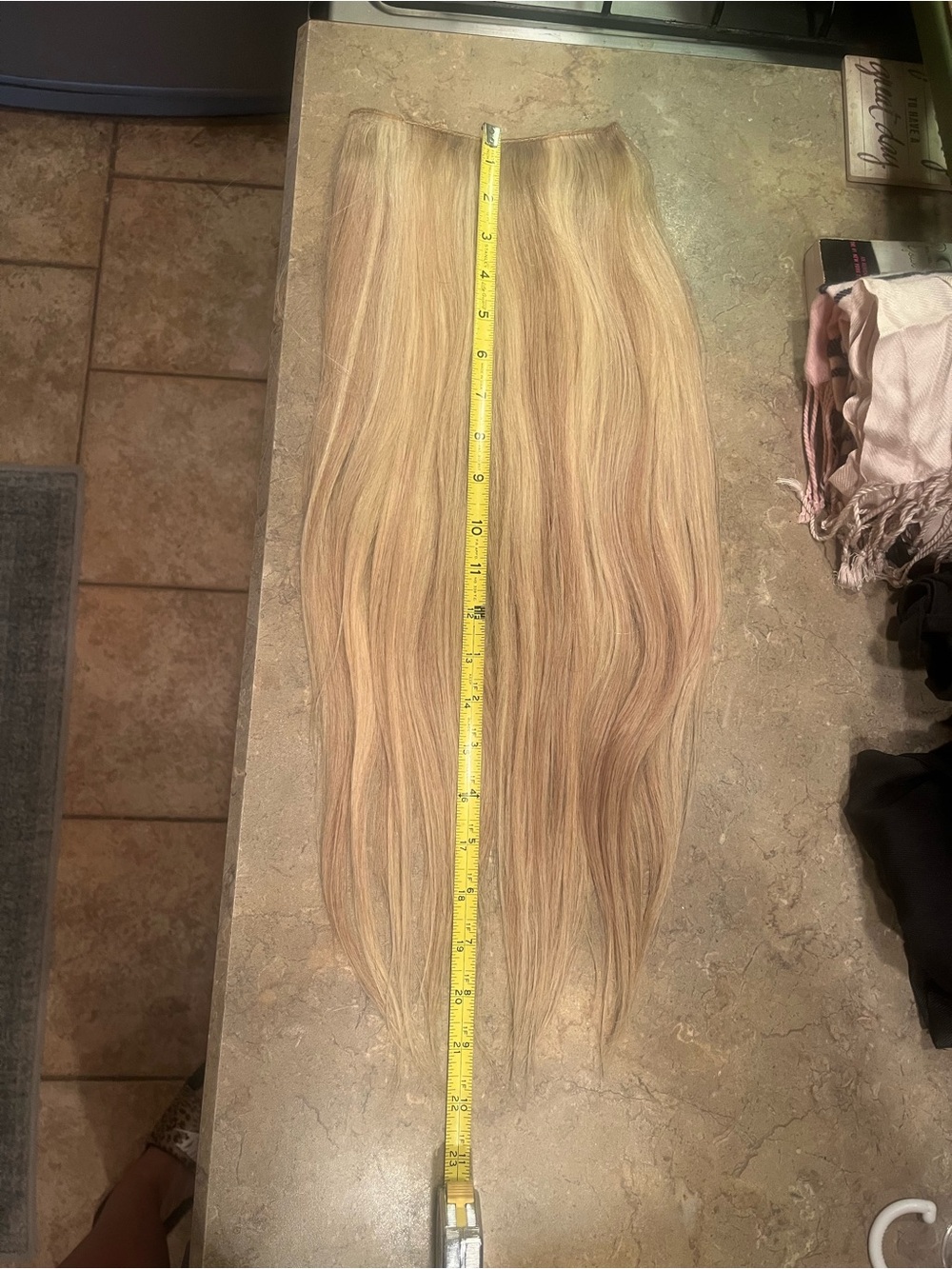 HALO Couture Hair Extentions -Blonde Remy Human Hair - Color # 116 ... 20 inches - Picture 4 of 8